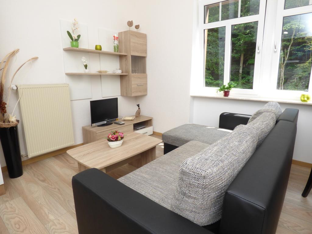 Wald Villa Uessbach Alf Room photo