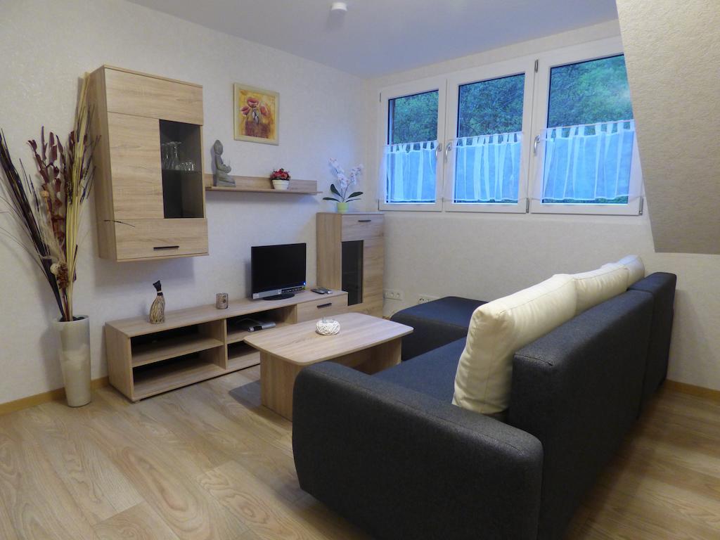 Wald Villa Uessbach Alf Room photo